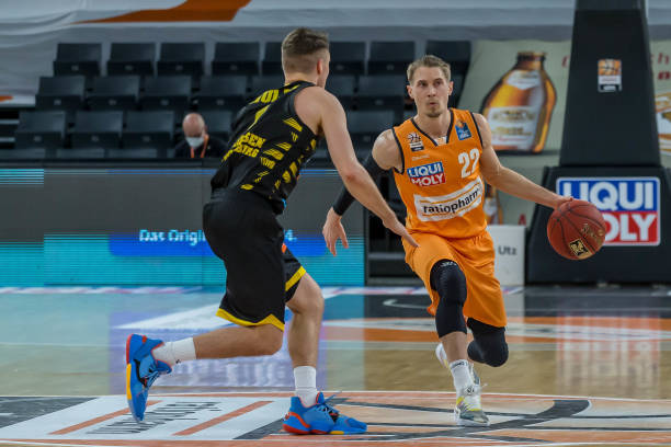 选手具有借 选手具有借